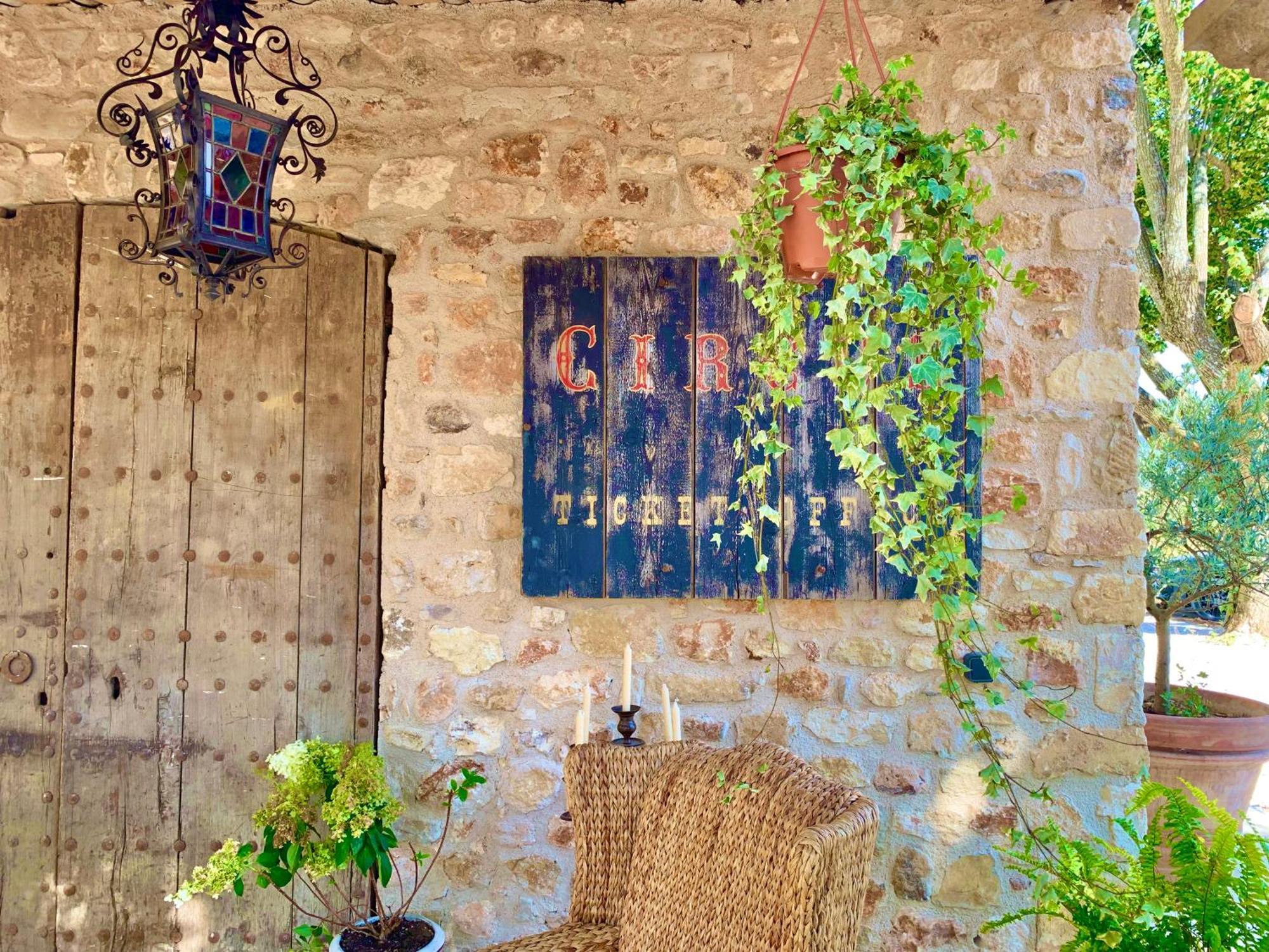 Roussillon en Isere Domaine D'Egeniaヴィラ エクステリア 写真